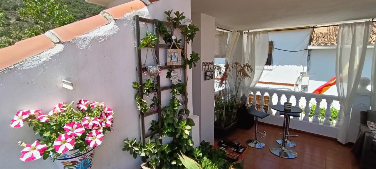 B&B Villa Deseada Periana Bagian luar foto
